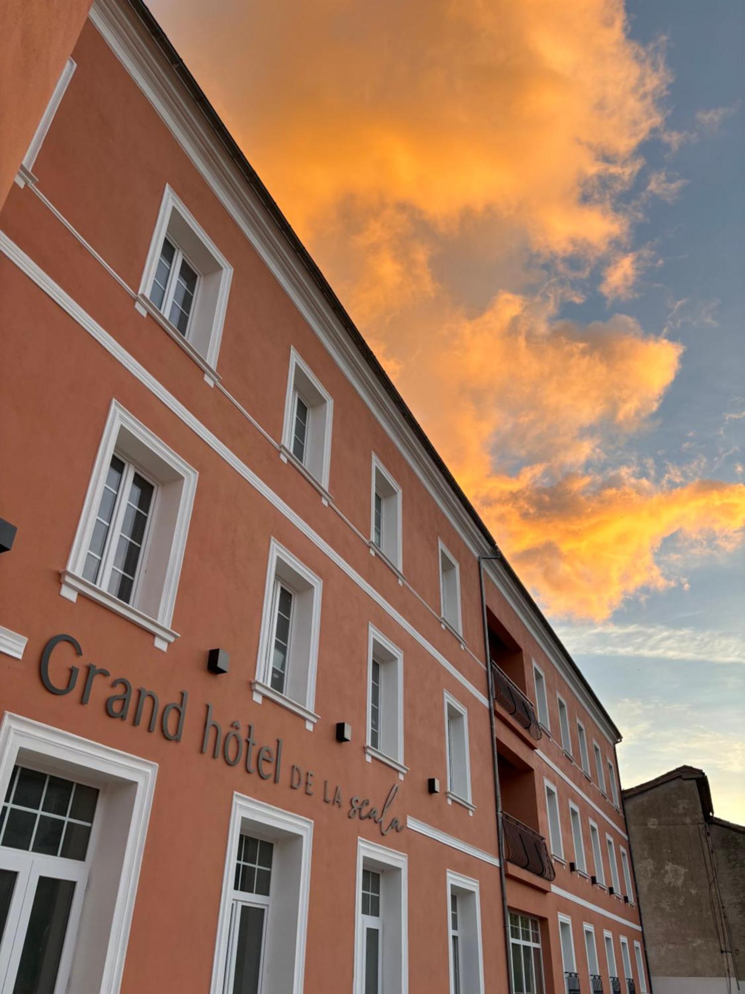 Grand Hotel De La Scala Calacuccia Kültér fotó